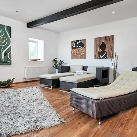 Bed & Breakfast Bergglueck *