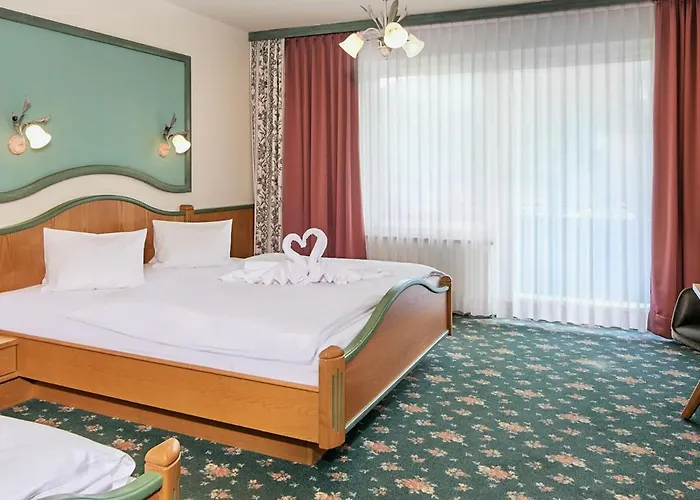 Bergglueck Nocleg ze śniadaniem 3*