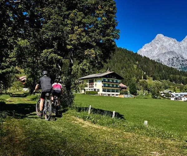 Bergglueck فندق مبيت وإفطار